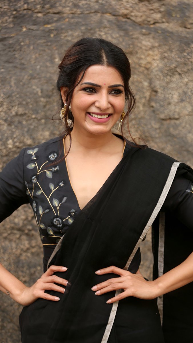 CinemaRythu's tweet photo. Her smile is enough to forget all bad moments #SamanthaRuthPrabhu https://t.co/a7f9sSYw2b
