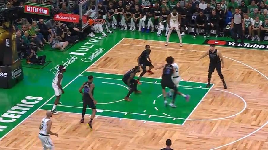 Céad Míle Fáilte tweet media