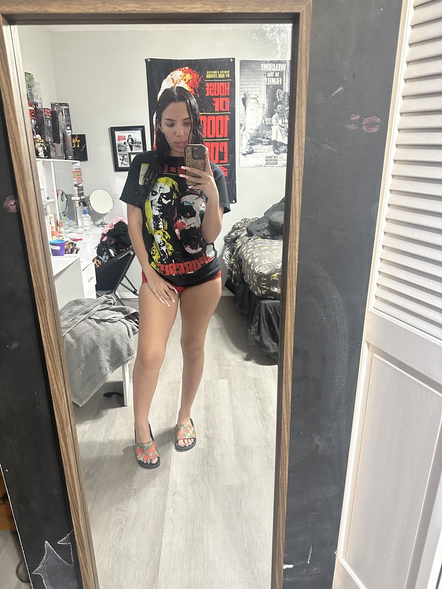 lil booties forever https://t.co/Y6LUQZCG2Q
