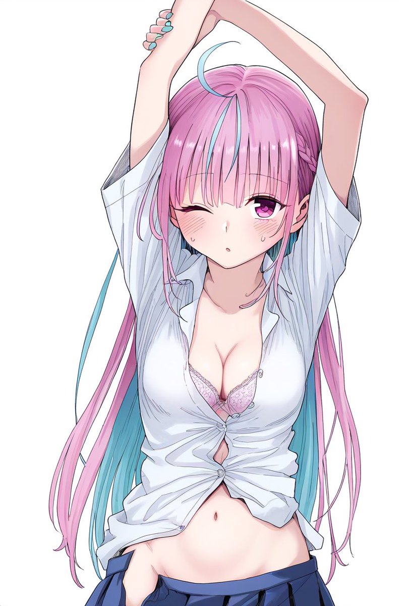 背伸びする湊あくあ 