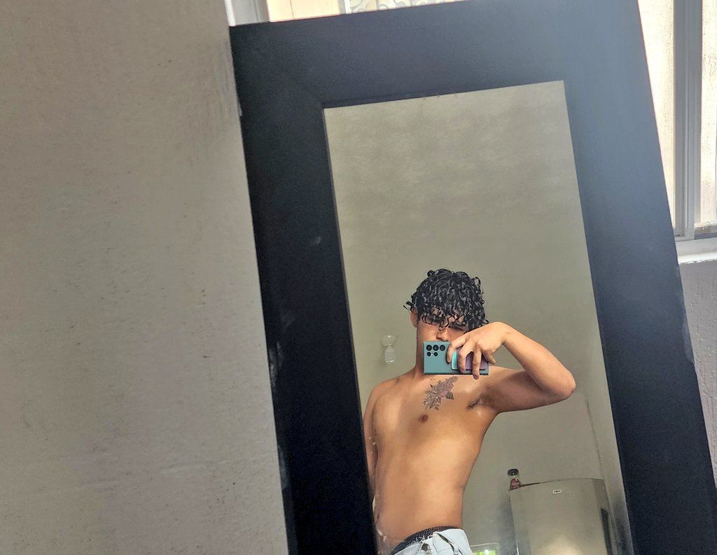 sebarcrX's tweet photo. #cancun #gay #twink #gayboy #sex https://t.co/zw54fn8Utv