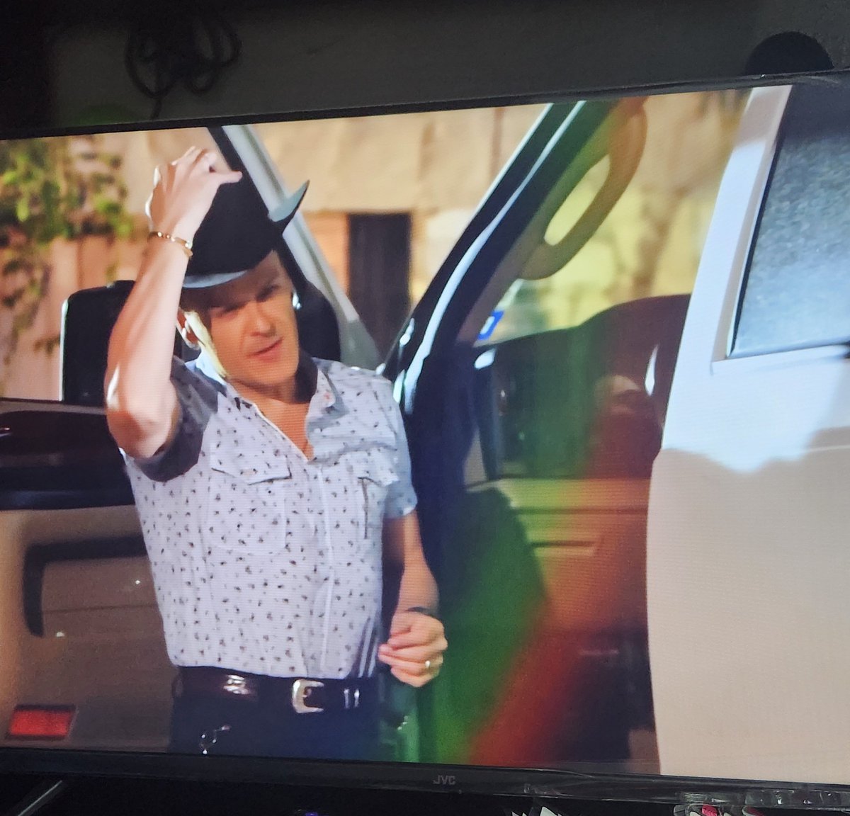 <a href="/pedro_fer/">Pedro Fernández</a>  acurrucarme con tu calor que tengo frío mi rey  <a href="/LorenaLudivina/">Lorena Ludivina Gonzalez Gutierrez</a> vdd?