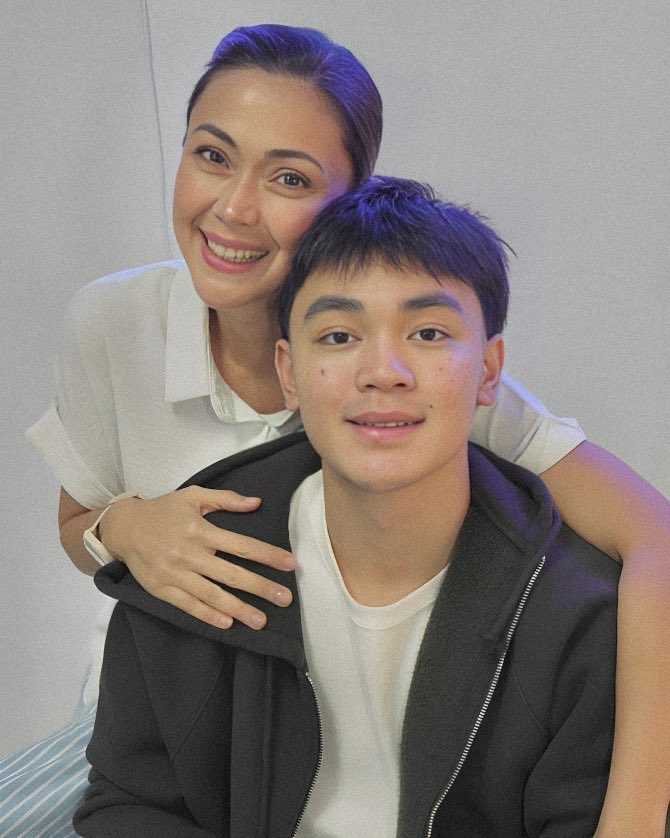 jordy_ph's tweet photo. happy birthday, thirdy! wow, a year closer to his 20s — time really does seem to slip by. 🍂
#thirdylacson #jodistamaria https://t.co/wQtW7PZF7F