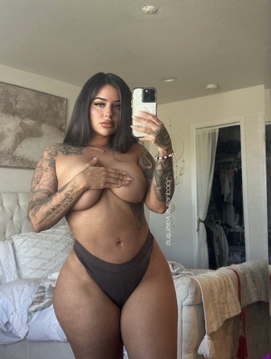 Front or Back??? https://t.co/FwGRwplZHv