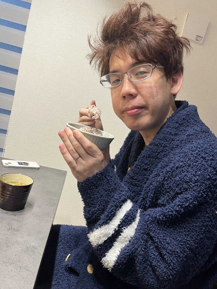 sibukoukun's tweet photo. 今日の献立
○からあげおろしポン酢
○ベーコンと玉ねぎのポテサラ
○ほうれん草のごま和え
○舞茸とネギのみそ汁

すだちが大活躍ですねえ〜 https://t.co/U6jtPoGzND