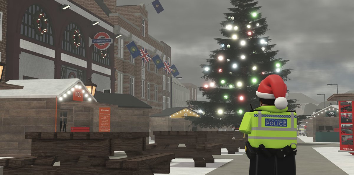 MPS_RX's tweet image. 🚔During the Christmas and New Year period, we&apos;ll have a reduced presence in-game while our officers take a break. 

🎄We hope you have a very Merry Christmas and an enjoyable holiday season from all of us at the Metropolitan Police Service.