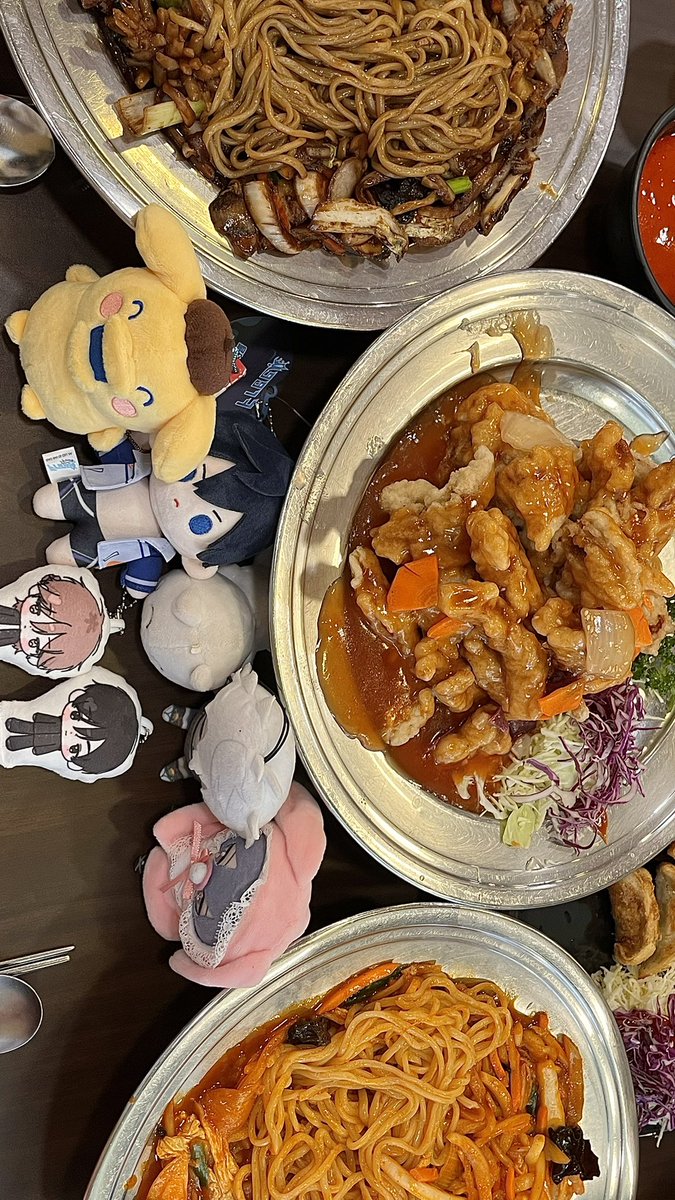 좌 짜장면 우 야끼우동 섹시탕수육…♡