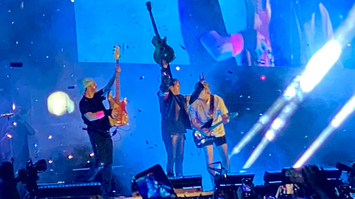 mvtoy's tweet photo. @GuidoAIRBAG Hoy fue increíble!!! Gracias infinitas por esta noche!!!!! https://t.co/68LlJwXXCw