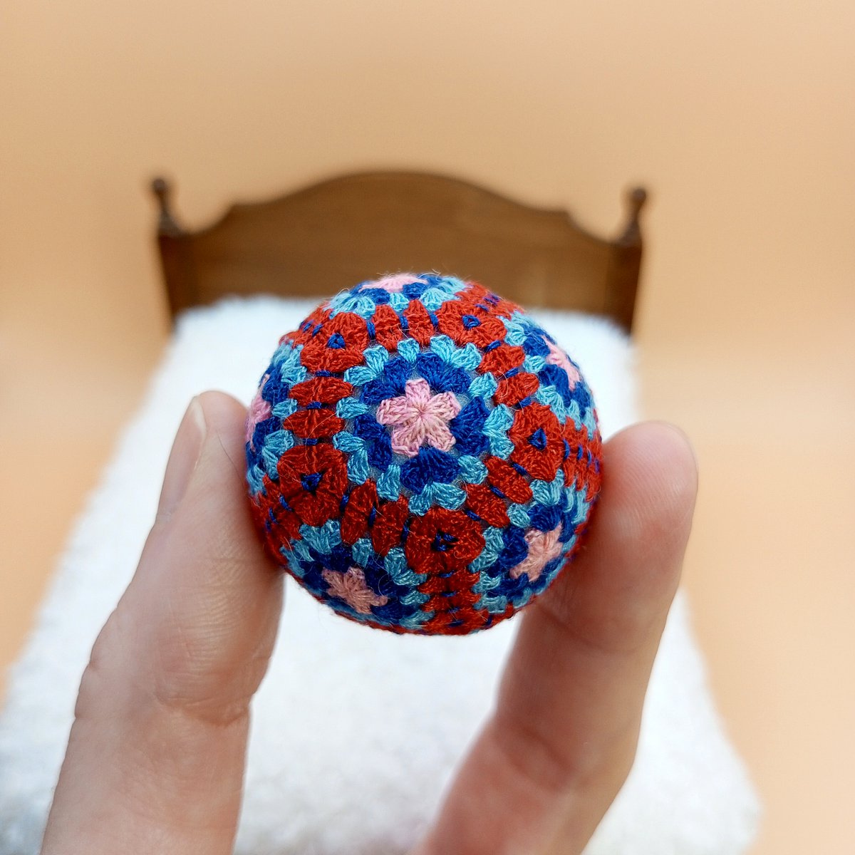 EmbroideryAg's tweet photo. Micro Crochet https://t.co/1nvX7q8RAi #microcrochet #grannysquare #miniatureart #crochetlove #dollhouse #miniatures #dollhouseaccessories #minigrannysquare #grannysquaresrock #grannysquares #crochetcreative #crochet #crochetgrannysquare #miniaturedollhouse #miniaturedecor https://t.co/6QsQMJbzkx