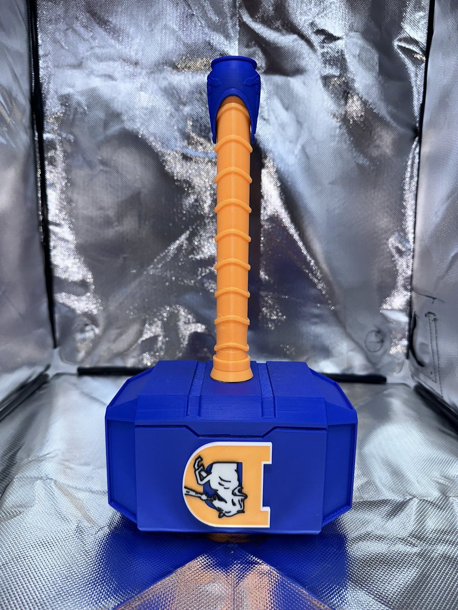 BroncoLegacy's tweet photo. Custom Denver Broncos Thor Hammer https://t.co/xXO2j7jytU