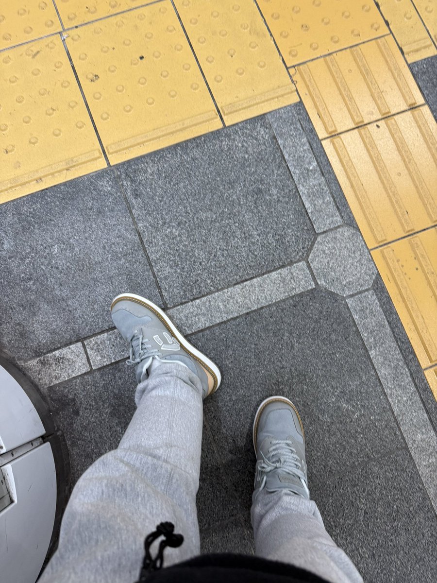 Haman01's tweet photo. 久しぶりに電車🚃移動。
#Supreme
#ECWCSGEN2
#champion
#WINDSTOPPER®
#SANGACIO https://t.co/FRyS4GGoGK