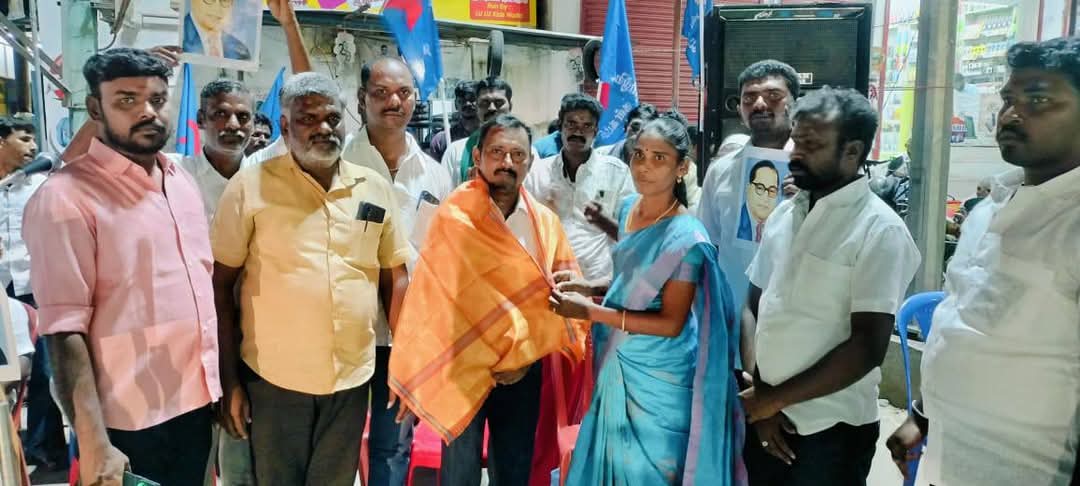 PerarivalanT's tweet photo. திச-22, மாலை, தென்காசி, வாசுதேவநல்லூரில், புரட்சியாளர் #அம்பேத்கர் குறித்து, போலி மோதல் கொலைக் குற்றவாளி #அமித்ஷாவின் வெறுப்புப்பேச்சை கண்டித்து, நமது #தமிழ்ப்புலிகள் நடத்திய கண்டன ஆர்ப்பாட்டம்! @Ambethsiva @sivasamy98 @tamilnaveen_ @ThavamOfficial https://t.co/vTQXGDS6TC