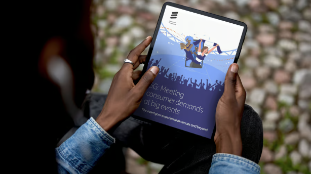 EricssonNetwork's tweet photo. Did you know #5G is giving consumers a new reason to cheer at big events? 🙌 

This Ericsson #ConsumerLab report explores how 5G elevated consumer satisfaction at major events in 2024. 📱 Discover more: https://t.co/JU0dLVjfxp

#MakeitMemorable #Fanexperience https://t.co/ycohDyPB6C