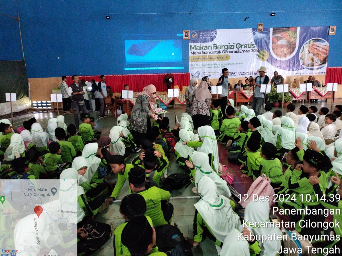 khothoh_s's tweet photo. Kamis(12/12/24), Khothoh S, Luhkan Banyumas, Kegiatan Peringatan Hari Nusantara dg tema Makan Bergizi Gratis Menu Ikan untuk 450 siswa siswi SD/MI yg ada di SFV Ds Panembangan Kec.Cilongok yg diselenggarakan oleh BPPSDMKP
#GiatLuhkanSatminkalTegal
#Banyumas
#luhlapor
#pusluh https://t.co/1DACpCHUaU