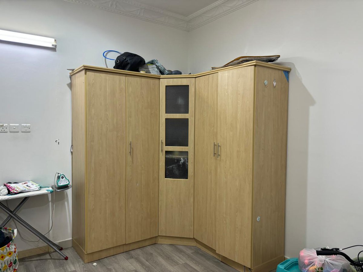 نقل عفش مع الفك وتركيب وتغليف جميع انواع غرف النوم والمطابخ والستائر والمكيفات الشباك والاسبلت للتواصل معنا على الرقم جوال 0554560475