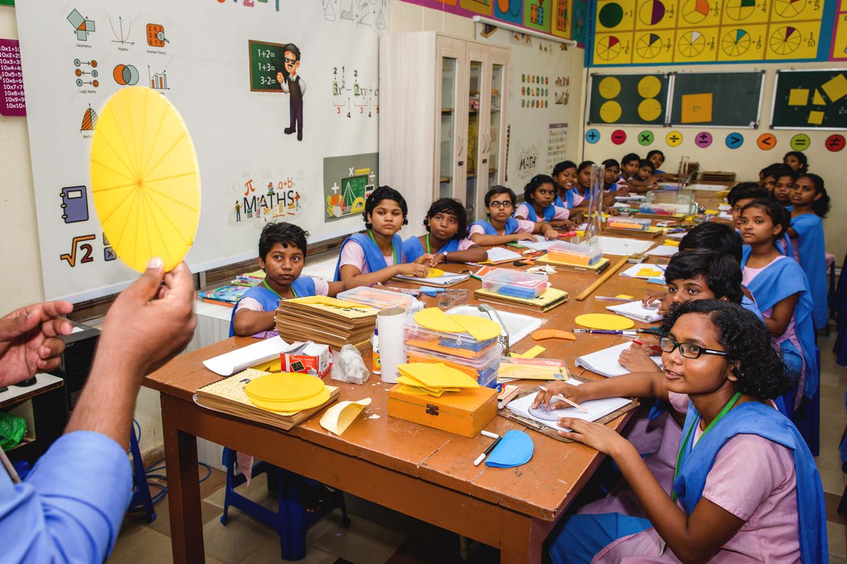 kissfoundation's tweet photo. The Mathematics lab is where our #KISSians sharpen their analytical thinking skills.

#MathsLab #EnglishSkills #GlobalLearners https://t.co/D8kWO8ZtSA