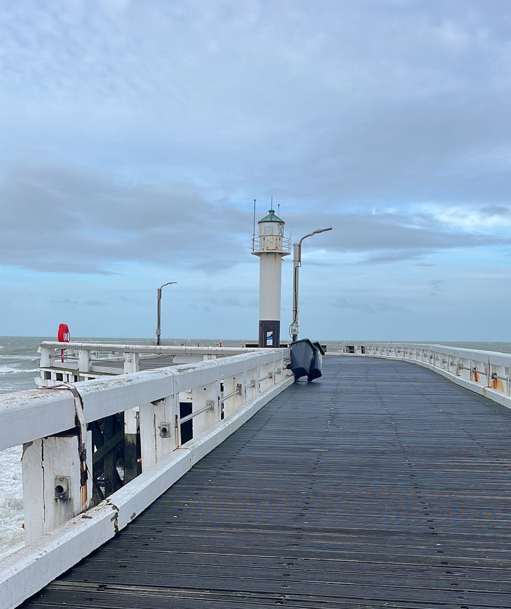 ‼️ Westerstaketsel tot nader order afgesloten ‼️

👉 Het Westerstaketsel is afgesloten uit veiligheidsoverwegingen. Er is een  steunpaal losgekomen en op verschillende plekken staan er palen los. Daardoor is het staketsel niet veilig om te betreden. ☝️

#Nieuwpoort