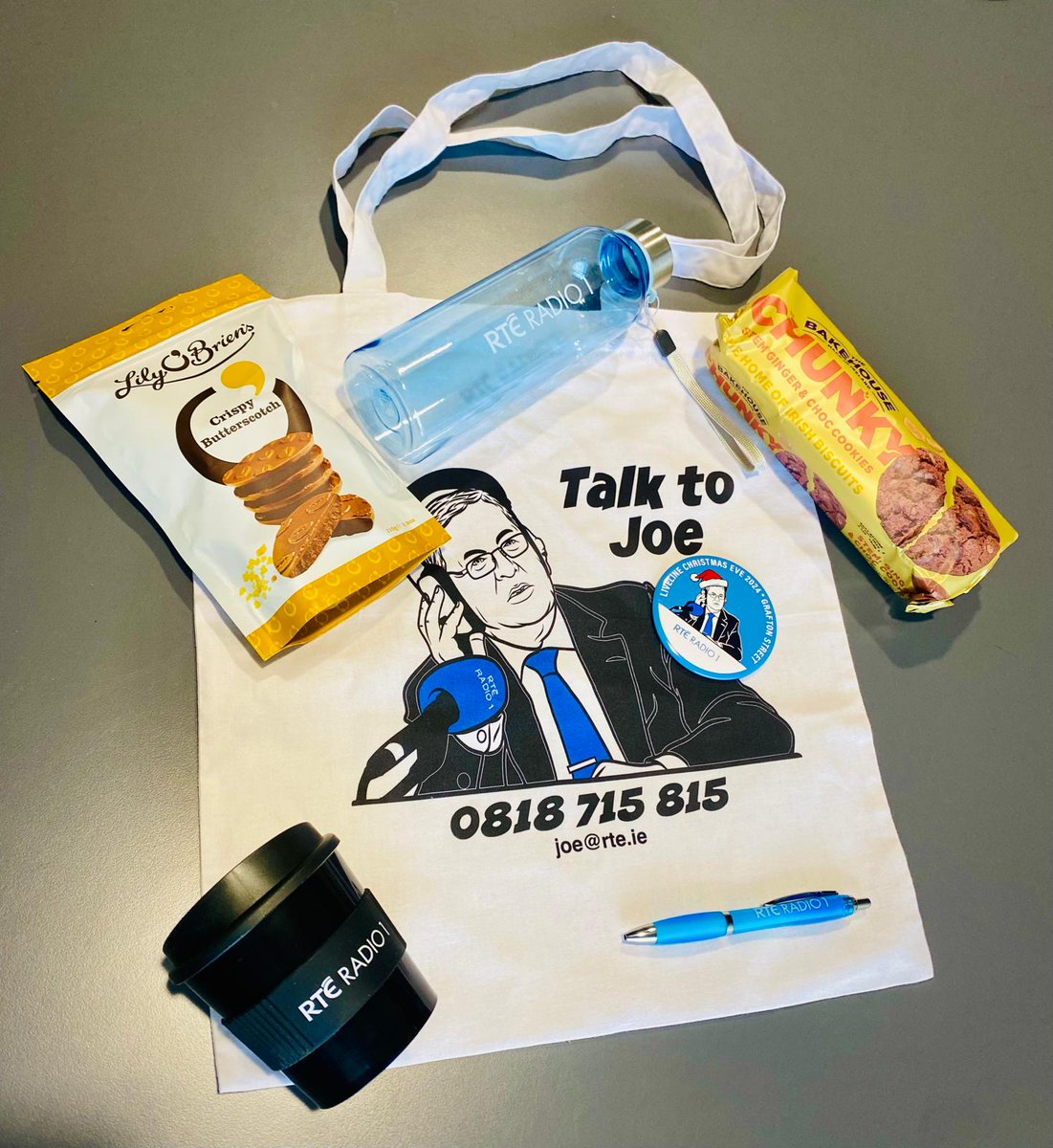 Make sure to come down to our live Christmas Eve event tomorrow morning on Duke Street, broadcasting live from 9am to 11am. Performers include Johnny Logan, Eleanor McEvoy, The Dirtbirds &amp; many more. Goodie Bags for the early worms! <a href="/lilyobriens/">Lily O'Brien's</a> <a href="/eastcoastbake/">East Coast Bakehouse</a> <a href="/brownthomas/">Brown Thomas</a>