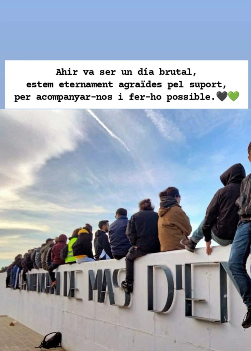 CordaGrupo's tweet photo. 💚🖤Ahir els murs no semblaven tant alts ni tant durs. Gràcies a tothom per haver fet possible la MARXA A MAS D'ENRIC. https://t.co/krkZkhW53H