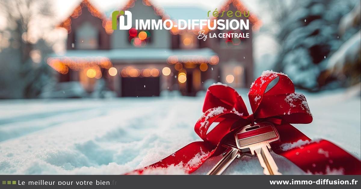 Immo_Diffusion's tweet photo. Bonnes Fêtes avec Immo-Diffusion ! https://t.co/TfgRMJgzKS https://t.co/WZ09qr4jY1