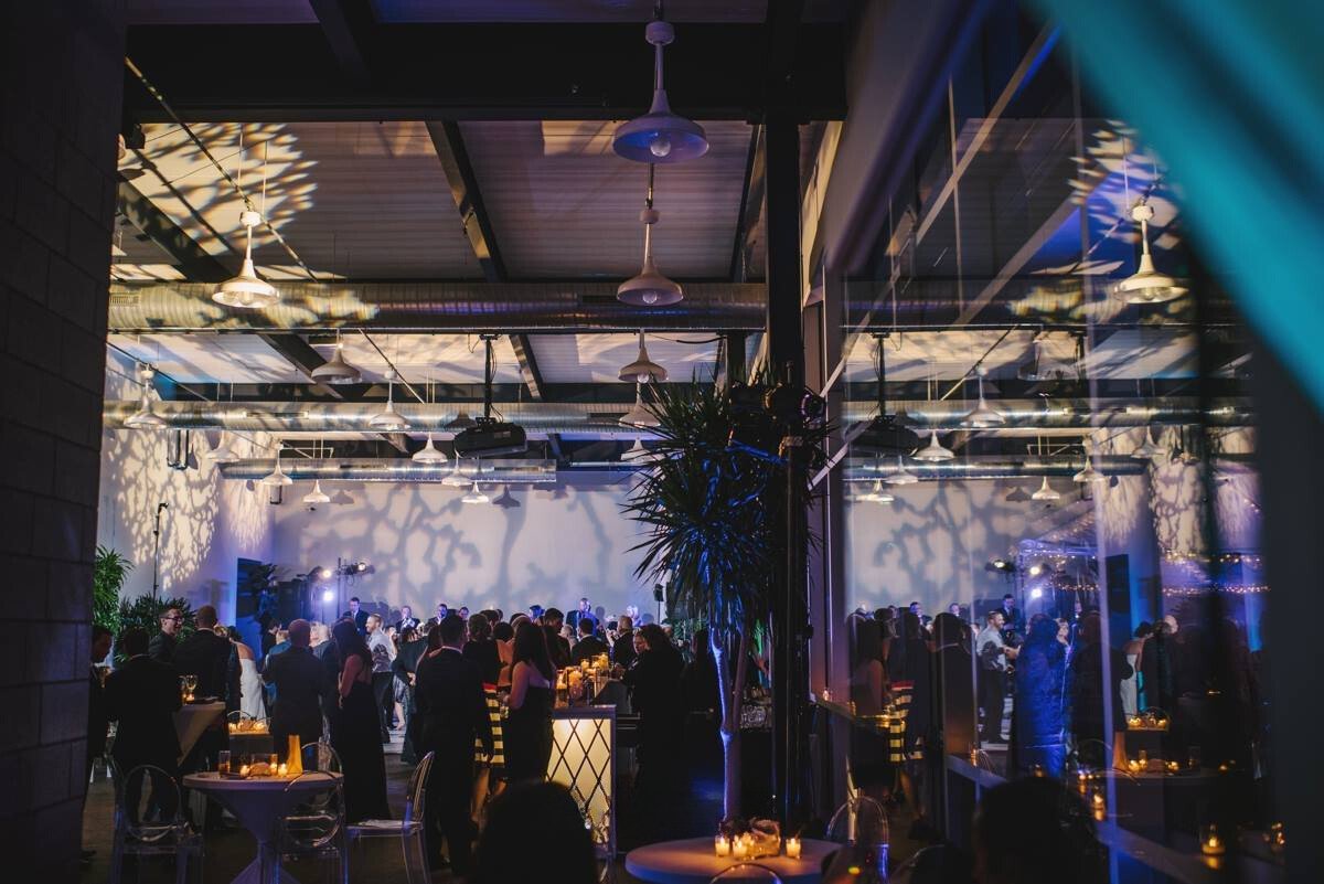WaterviewLoft's tweet photo. Always dressed to impress, our conservatory makes every event a stunning affair, from unforgettable weddings to next-level corporate gatherings. https://t.co/yY9X819q8r
