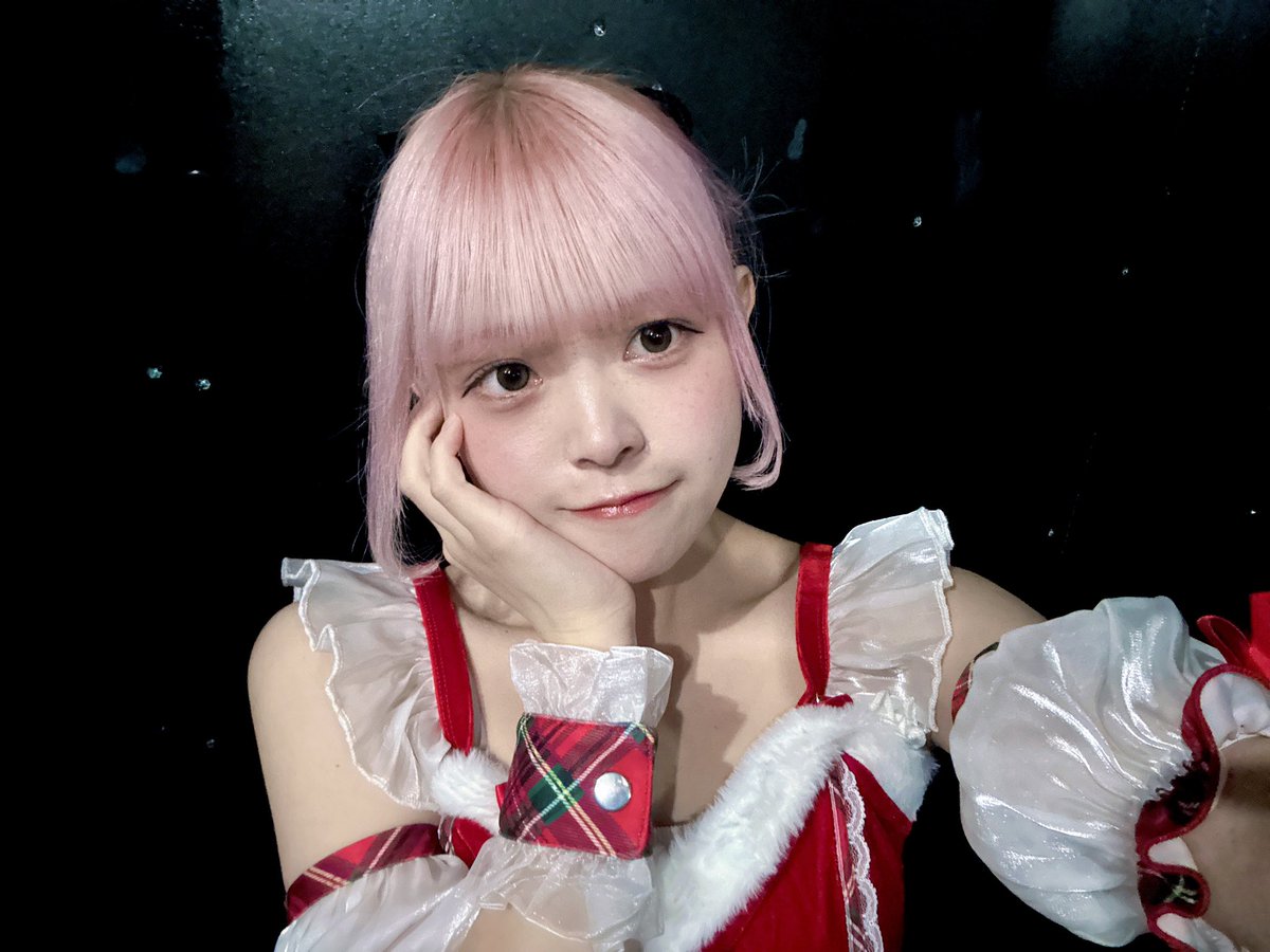 nico_sugawara's tweet photo. 会いに来てくれてありがとう♡
にこサンタ可愛いー？？👼🏻🎅🏻🎀 https://t.co/kv6VhiuuIE
