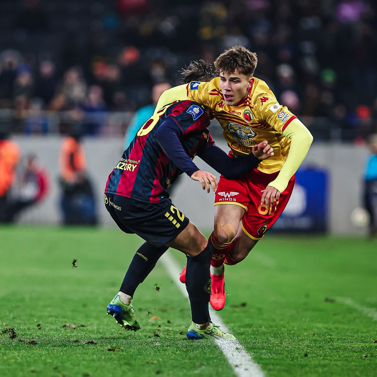 🟡 🔴 Najmłodszy piłkarz Jagiellonii w rundzie jesiennej <a href="/_Ekstraklasa_/">PKO BP Ekstraklasa</a> - 💥 <a href="/opietuszewski/">Oskar Pietuszewski</a> 💥

📝 W dniu debiutu, czyli wyjazdowym starciu z <a href="/PogonSzczecin/">Pogoń Szczecin</a>, miał  1⃣6⃣ lat, 6⃣ miesięcy, 1⃣1⃣ dni.