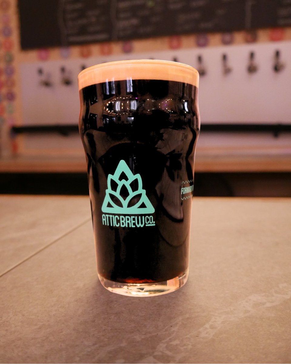 🖤 NO GUINNESS? NO PROBLEM! 🖤

Like a pint of the black stuff?  Don't panic, we've got you sorted with our silky smooth, rich and malty nitro stout, Ten Acres.