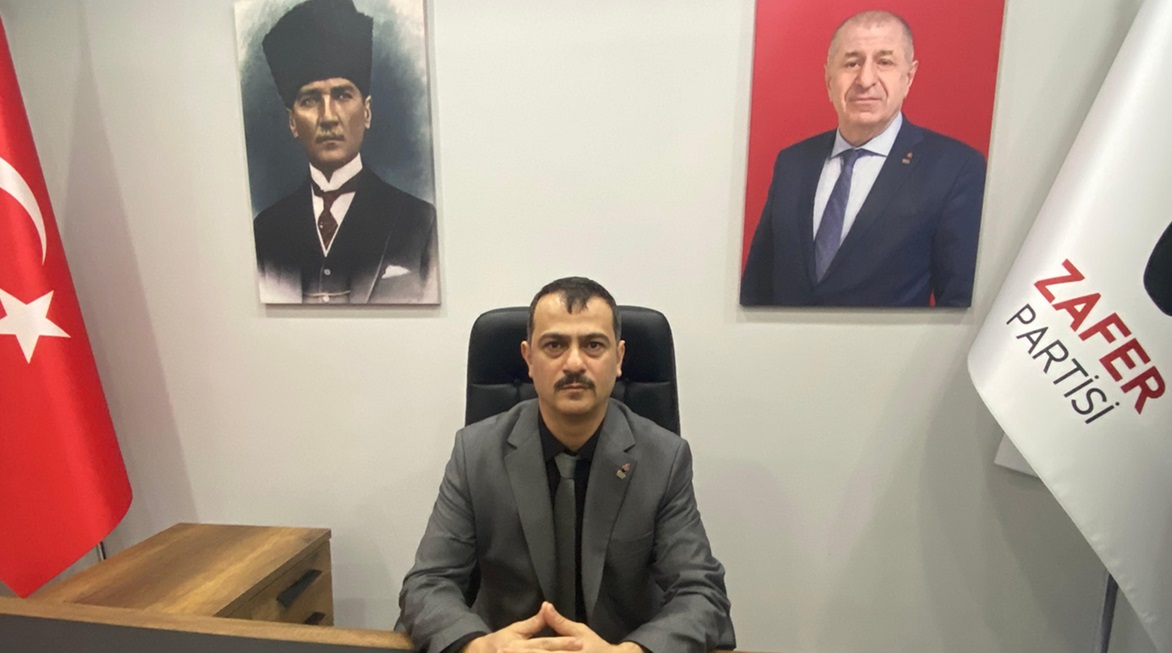 GKarafazli's tweet photo. Zafer Partisi Rize 1. Olağan kongresi yapıldı tek listeyle gidilen seçimde il başkanlığına Hüseyin Karaman seçildi https://t.co/jeQKPRxNk7 #baskani #huseyin #il #karaman #kongresi #parti #rize #secildi #zafer #Karadeniz # https://t.co/vHUAhji6pl