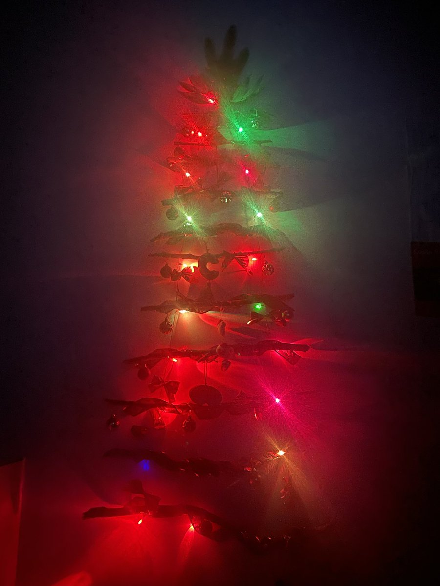 girlfromforeign's tweet photo. #MerryChristmas2024 #girlfromforeign 🇨🇷💓 https://t.co/WvB72xOetG via @YouTube https://t.co/TWO45MJCnp