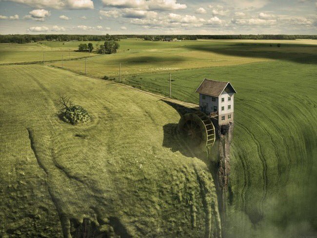 franch_laura's tweet photo. Hoy os invito a un largo paseo a través de la vida y obra de Erik Johansson (Götene, 1985), un artista sueco afincado en Praga cuyos fotomontajes surrealistas son una maravilla llena de humor y poesía. Sus creaciones han sido definidas como “fotografía imposible”. 

👇🏻Abro hilo. https://t.co/zJjfwKeRaS