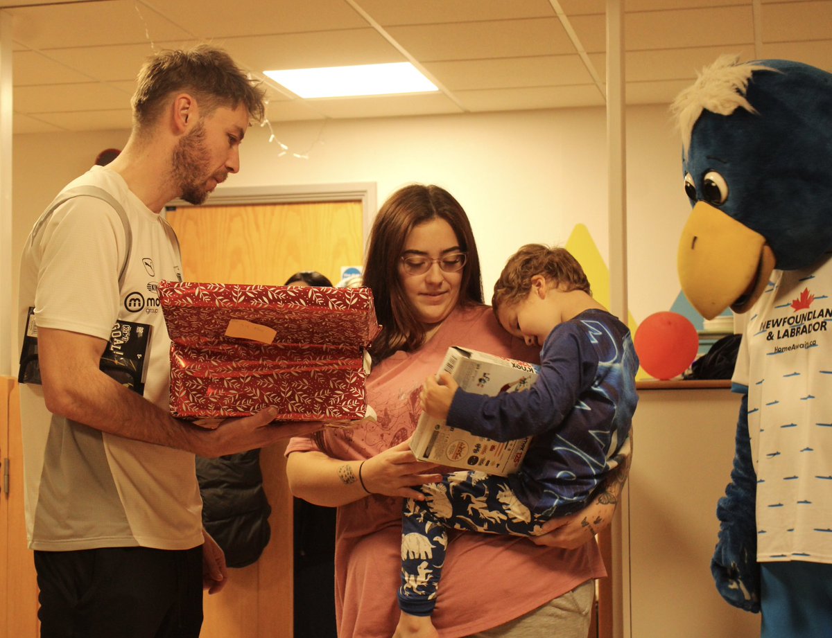 Barrow AFC Foundation (@bafcfoundation) on Twitter photo Last week the <a href="/BarrowAFC/">Barrow AFC</a> players and Foundation visited Furness General Hospital Childrenโs Ward and A&E to meet patients, staff, and hand out gifts with the hope of spreading joy during this festive period.
#WeAreBarrow
<a href="/EFL_Community/">EFL in the Community</a>
<a href="/PFA/">PFA</a> Last week the <a href="/BarrowAFC/">Barrow AFC</a> players and Foundation visited Furness General Hospital Childrenโs Ward and A&E to meet patients, staff, and hand out gifts with the hope of spreading joy during this festive period.
#WeAreBarrow
<a href="/EFL_Community/">EFL in the Community</a>
<a href="/PFA/">PFA</a>