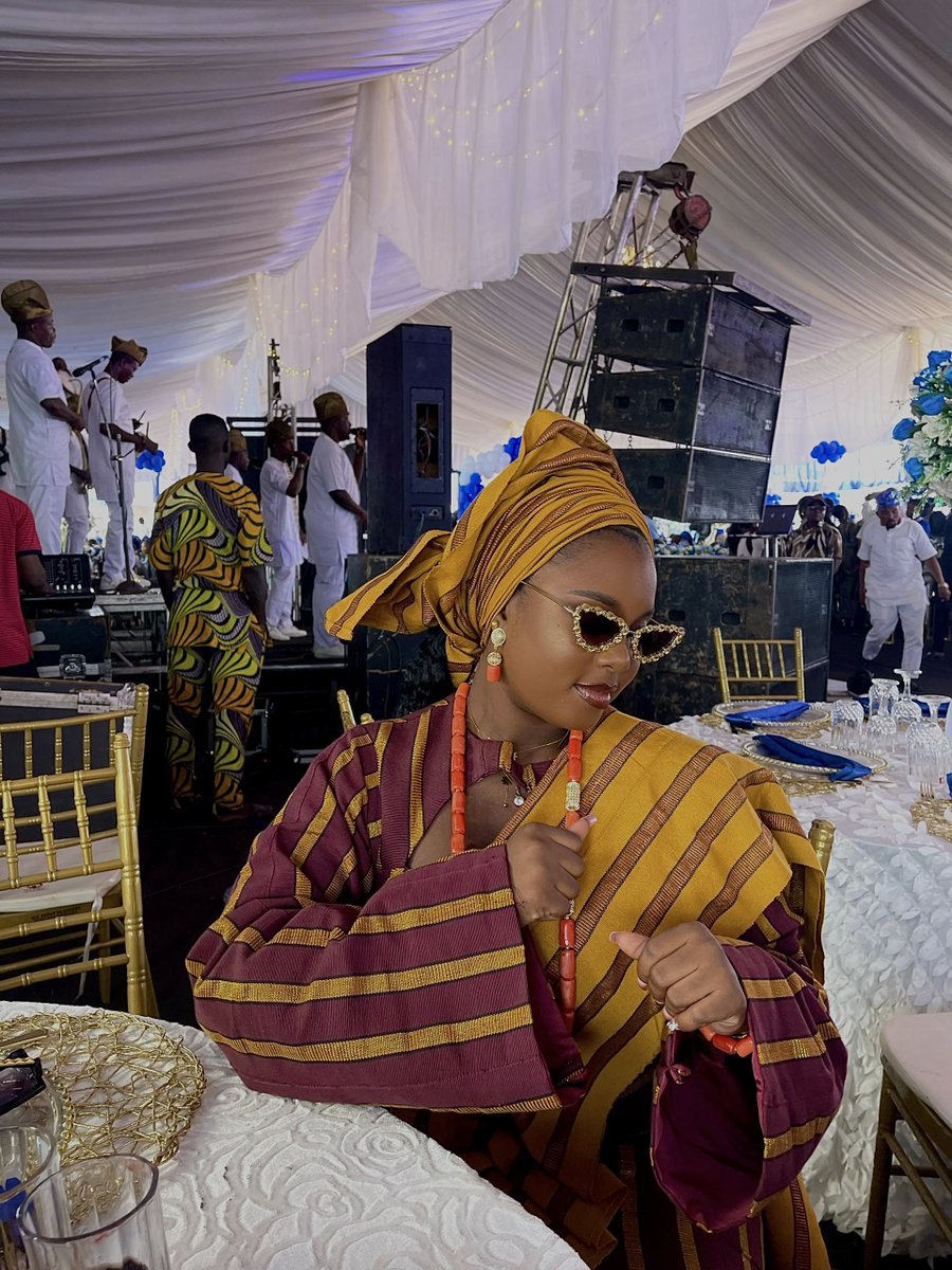 Z33ZAH's tweet image. “Fashion Is All About Happiness”
Choose TB Today!😍