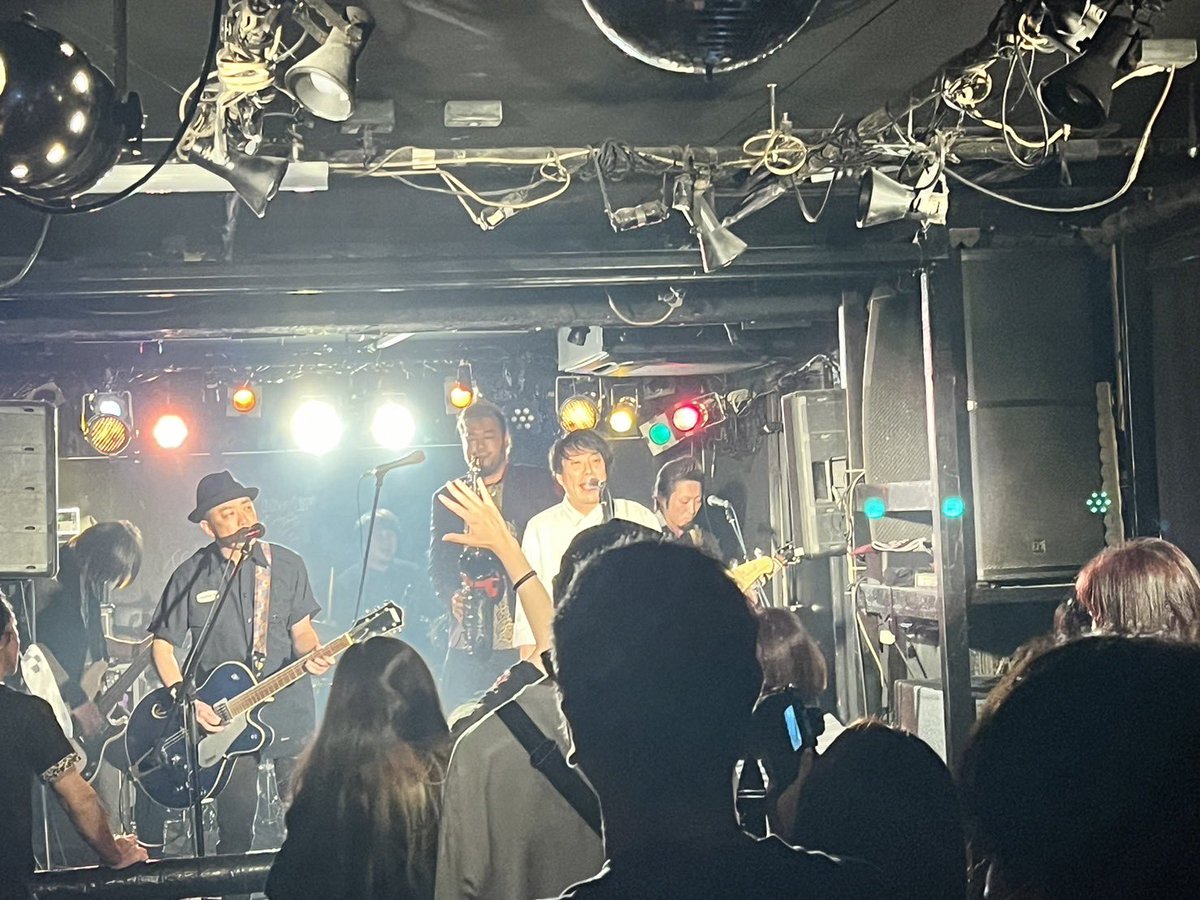 bounce201604's tweet photo. 12/22 新神楽ありがとうございました！

これにて2024年bounceさんのライブは〆にゃ！！

2025年は何かしら少し動こうと思うのでよろしくぅー！

昨日の写真 ない！！ https://t.co/tBJpHX8JCT