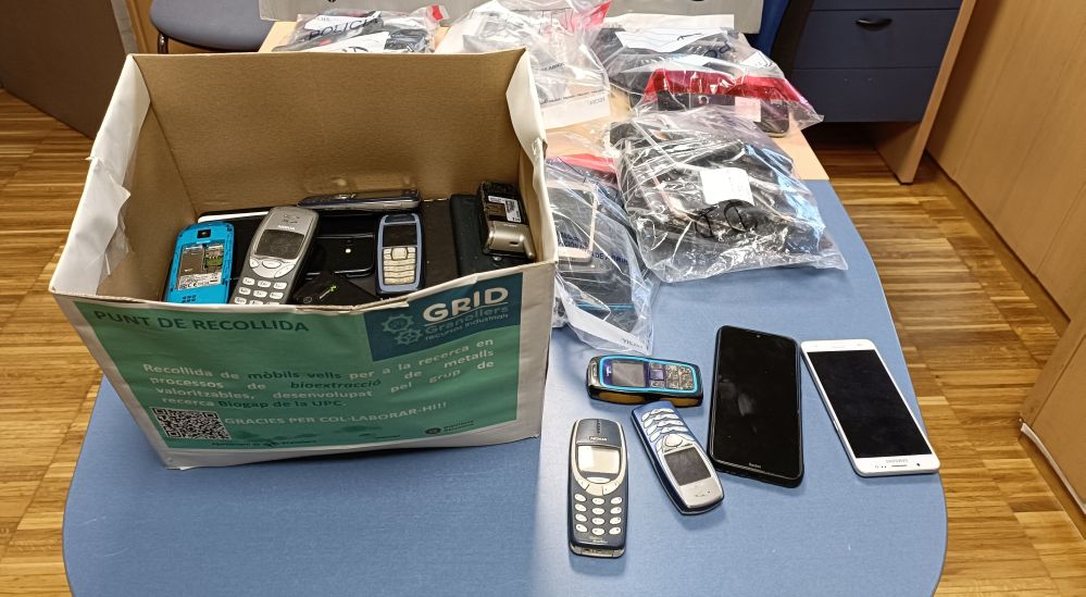 📱Granollers aporta 200 mòbils obsolets a un projecte de la UPC per promoure la recerca en la recuperació de metalls de residus electrònics
♻️GRID Granollers ha fet una campanya per recollir mòbils en desús de les empreses, entitats i àrees de l’Ajuntament
ℹ️: