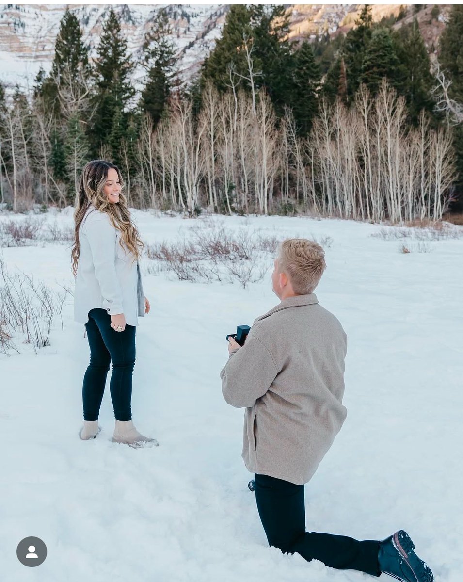 jenfelvus's tweet photo. She said YES! 💍
Congratulations to @MnuSoftball ‘s Coach O on her engagement! (And to her fiancé, Reece )
First W of the season! Love you both and excited for your future together! #ringintheseason #ringbeforespring
🥎💍⚾️ #stufffairytalesaremadeof #foreverthrowingpartners https://t.co/3EjxOOu4nt