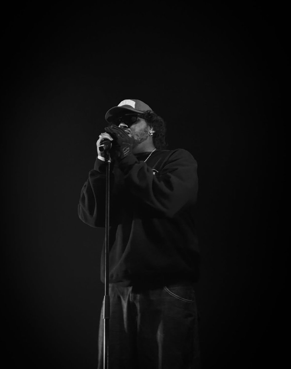 [THREAD] l’année 2024 de Sonny Rave - L’étoile montante du RNB Français 🇫🇷✨pt. 1

📸 <a href="/loeildelafoule/">l’oeil de la foudre</a>