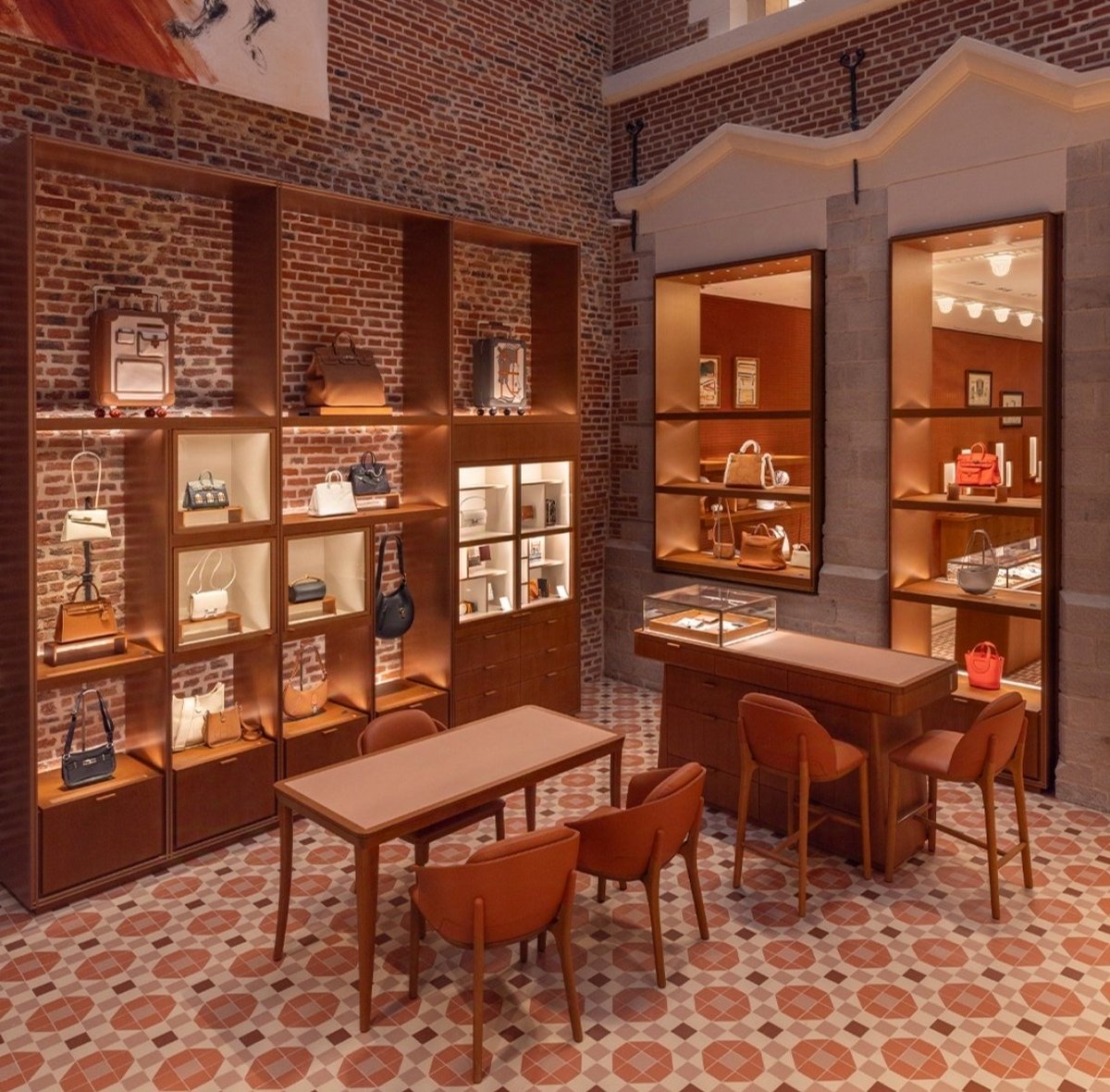 cppluxury's tweet photo. HERMÈS superb new boutique in Lille (France)

#Hermès #Lille #France #luxuryfashion #luxurybags #luxury #fashion #luxuryaccessories #luxuryretail #luxuryboutique #luxurybusiness #CPPLuxury #RDAI @Hermes_Paris https://t.co/1BvKcxl8Xl