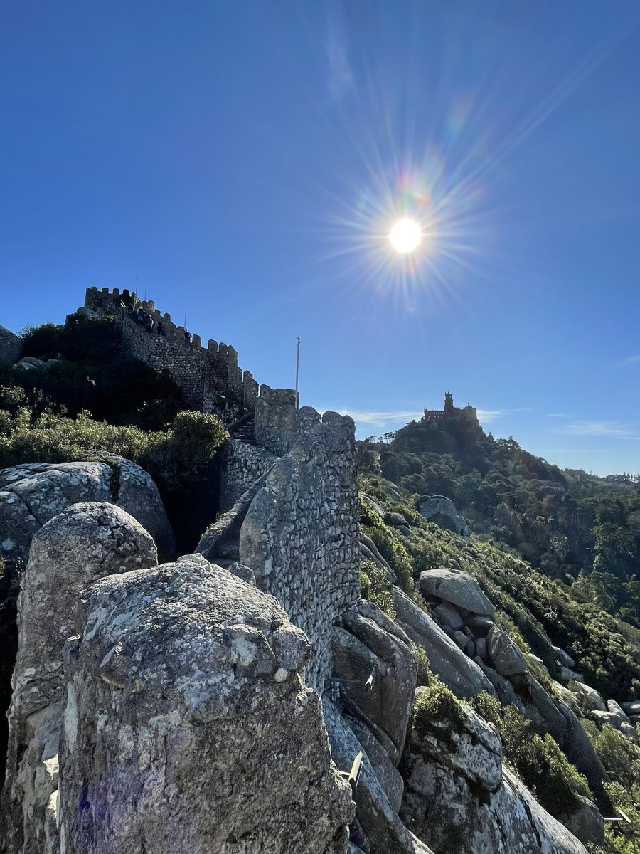 rmoraespimenta's tweet photo. Castles day in Portugal 🇵🇹 https://t.co/zz44ePc1F8