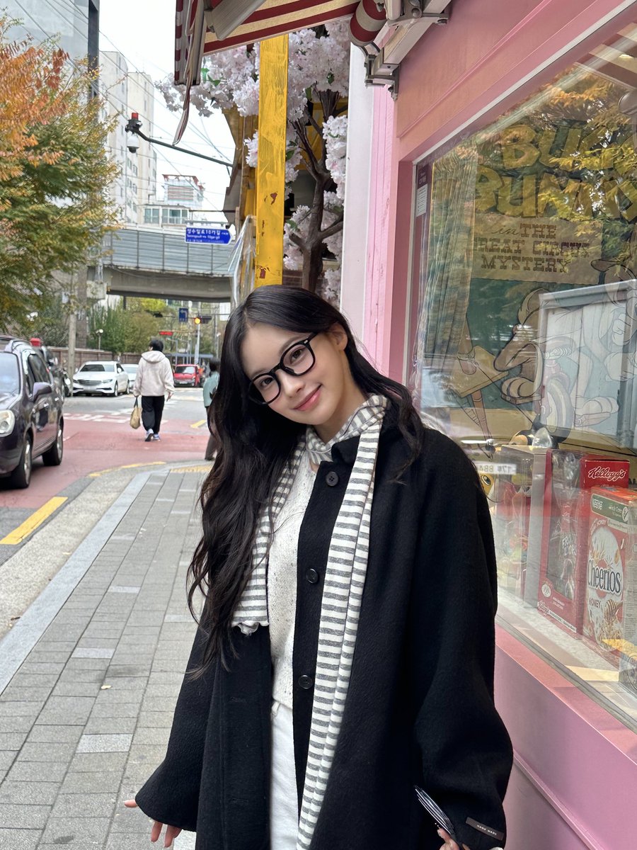 RESCENE_twt's tweet photo. 💚원이💚

코트의 계절아 다시 돌아와 🥶

#WONI #원이
#RESCENE #리센느 #リセンヌ https://t.co/4Q9HIVc23t