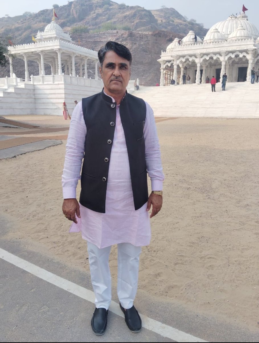 "जो है उसका आनंद लो,जो नहीं है उसकी चिंता मत करो"