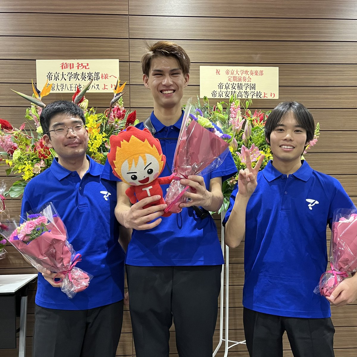 定期演奏会後のみんなだボーッ！緊張から解放されていい表情だボ