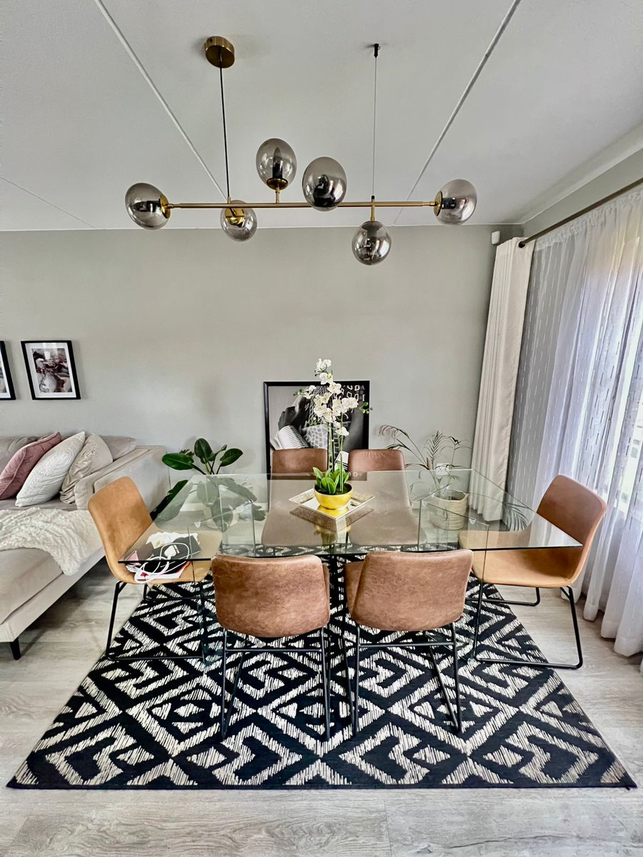 Hatisa_'s tweet photo. A lovely duplex with 3 bedrooms and 2.5 bathrooms available for rent in Terenure, Kempton Park🏘

https://t.co/BPR5hiqw7C

Occupation: 1 January 2025

#hatisaproperties #properties #forrent #january2025 #Terenure #kemptonpark https://t.co/Te6KzY6XYo