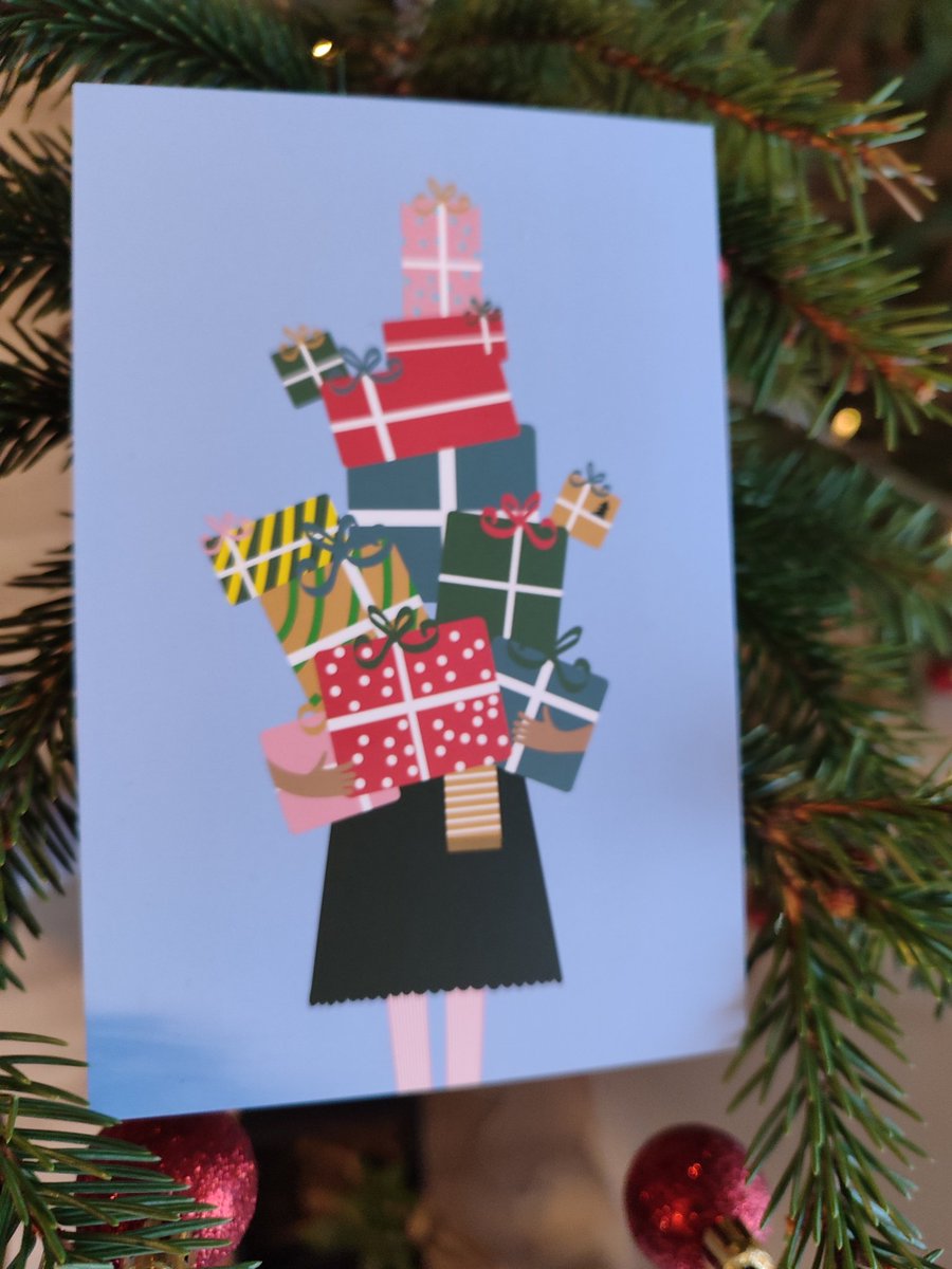 Paldies <a href="/martaribele/">Marta Ribele</a> par foršajiem vārdiem. Atceros arī vēstuļdraugus 🙂 caur žurnālu Laba meklēju tādus. Uzzināju, ka šodien Pasts strādā.