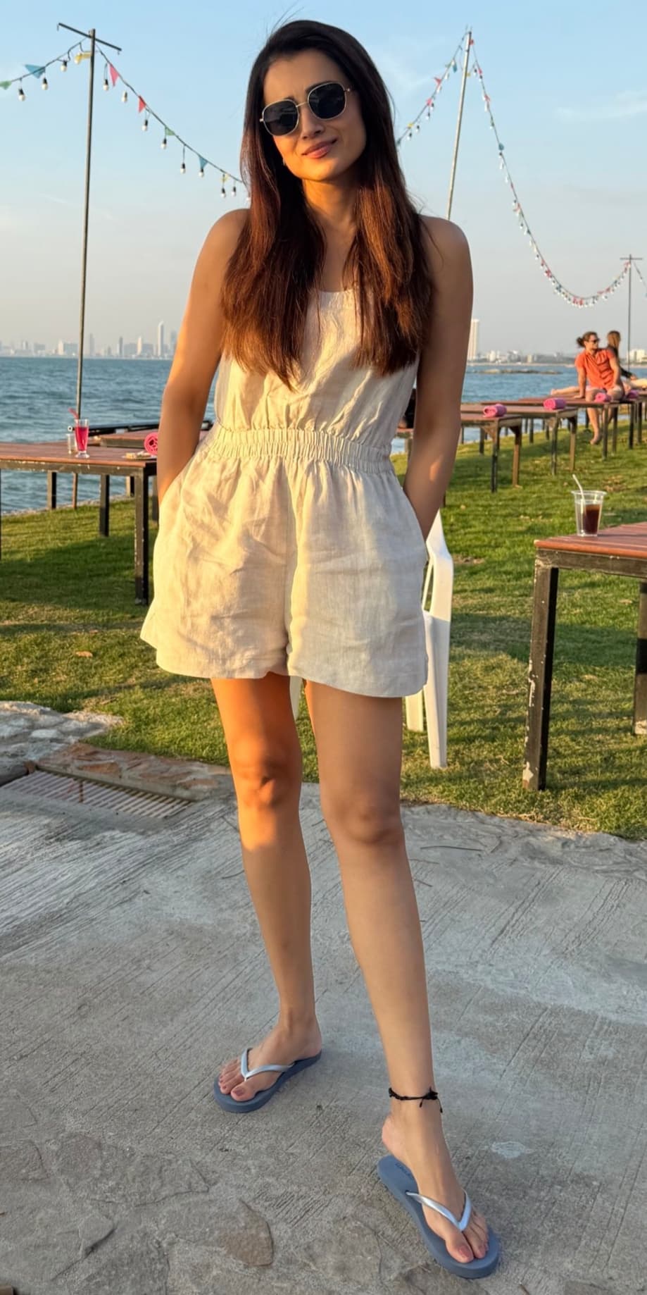 GfeFSVAboAAgpJp?format=jpg&name=large