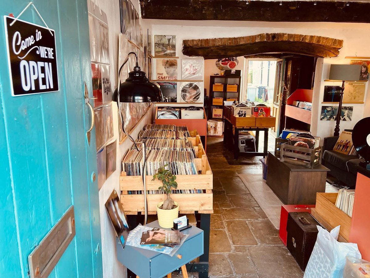 Vinyl Planet tweet media