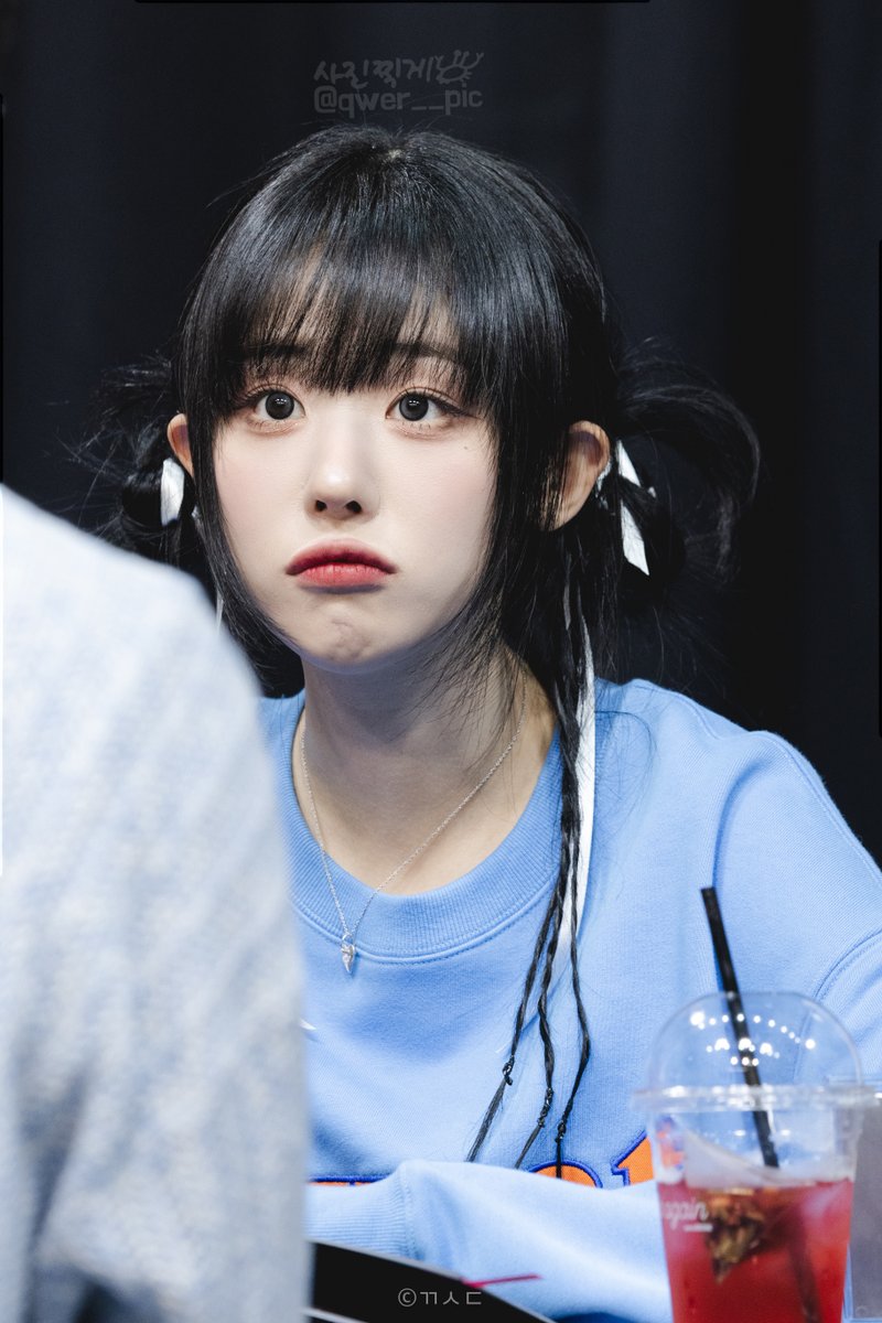 우리 고양이 어디갔니 엉엉엉

#QWER #히나 #HINA #ひな #냥뇽녕냥 #장나영
@hapycb https://t.co/hC0psMRNFW