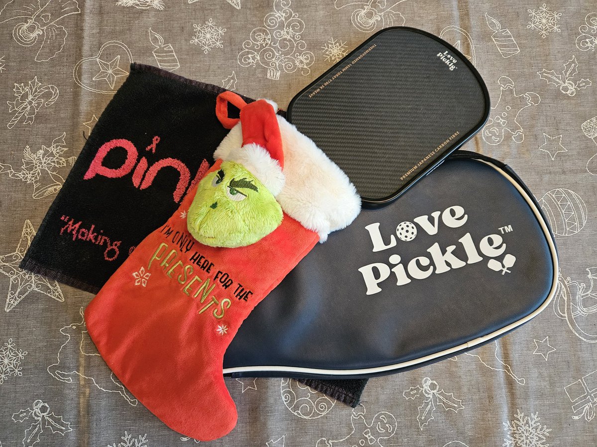 Who else is hoping Father Christmas brings some Pickleball surprises this year?

I'm looking forward to bringing @lovepicklestore demo paddles to your Pickleball Clubs in 2025.  Get in touch soon to set up a date. <a href="/lmsportstherapy/">Liz May 👩‍👦‍👦</a> 🏓
#PaddleWithPurpose #PinkPongPickleball