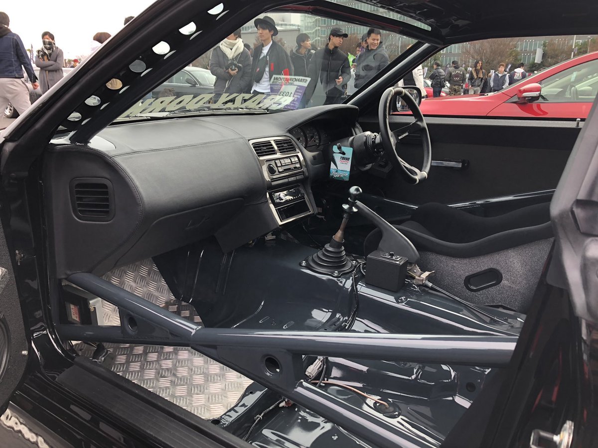 今でも注文が入ることがあるIV号戦車シフトノブは本人が1番驚いてます！！
ガルパンパワーは侮れませんね😳

最近は活動できていませんでしたが <a href="/GalupanNobu/">🐰IV号戦車シフトノブ🔪</a> このアカウント生きていますので今後ともガルパンシフトノブを宜しくお願い致します！！