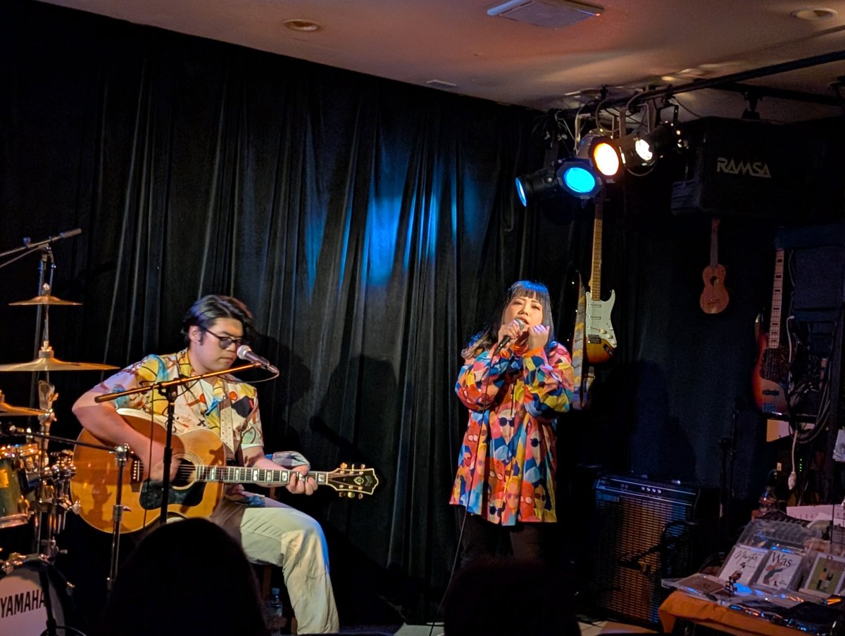 shu_shan90040's tweet image. 昨日は和歌山 #ネオガラタク
 #OneOnceOver
 #ケシカルカッコ
【邂逅】ツーマンライブ🎤
終始ノリノリ( '³')~♪最高😉
メチャクチャ楽しかった☺
限定グッズもGET✊ ✋ ✌💖
超嬉しかった🤩